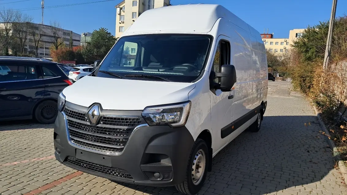 Renault Master-1