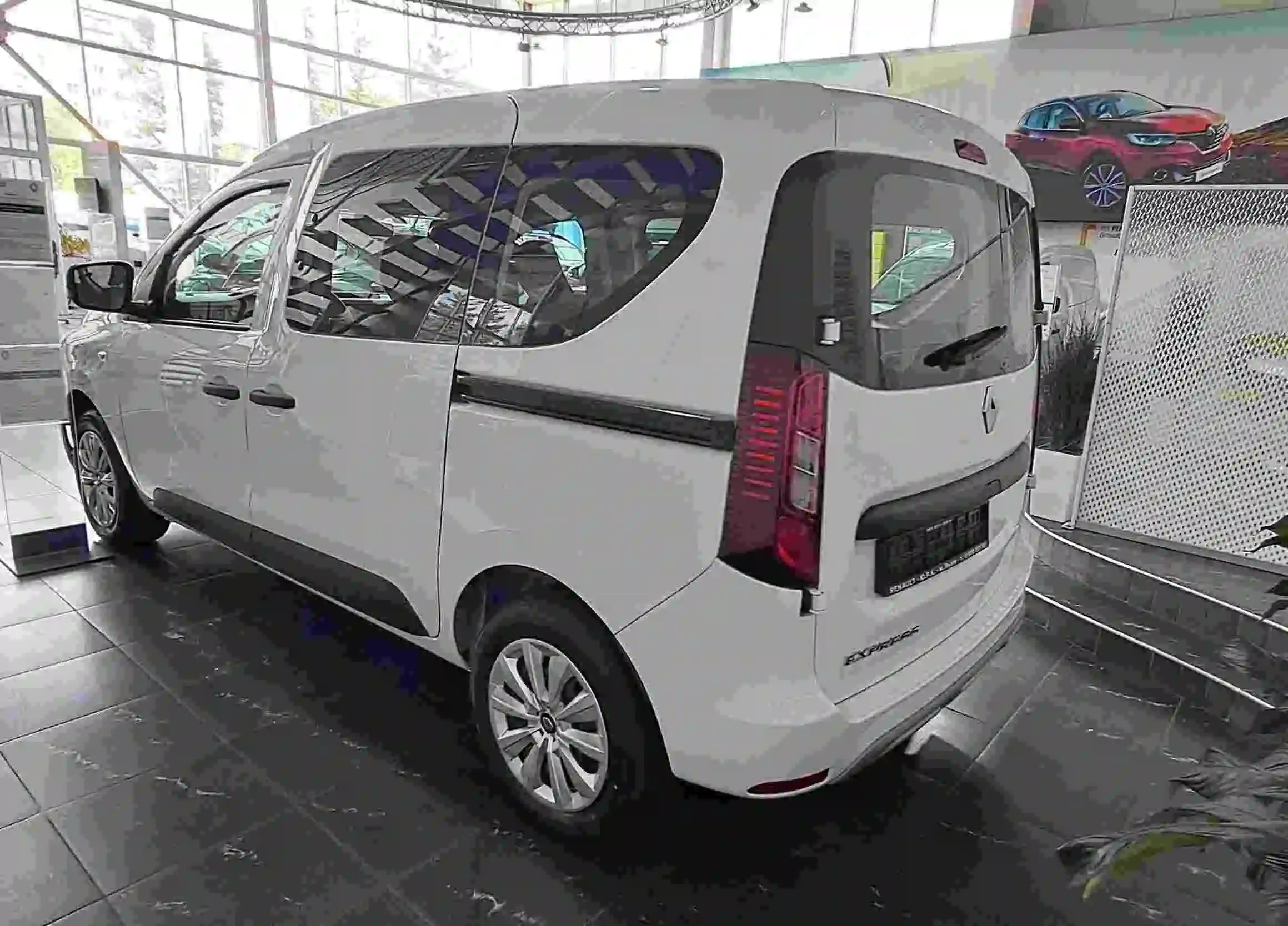 Renault Express-5